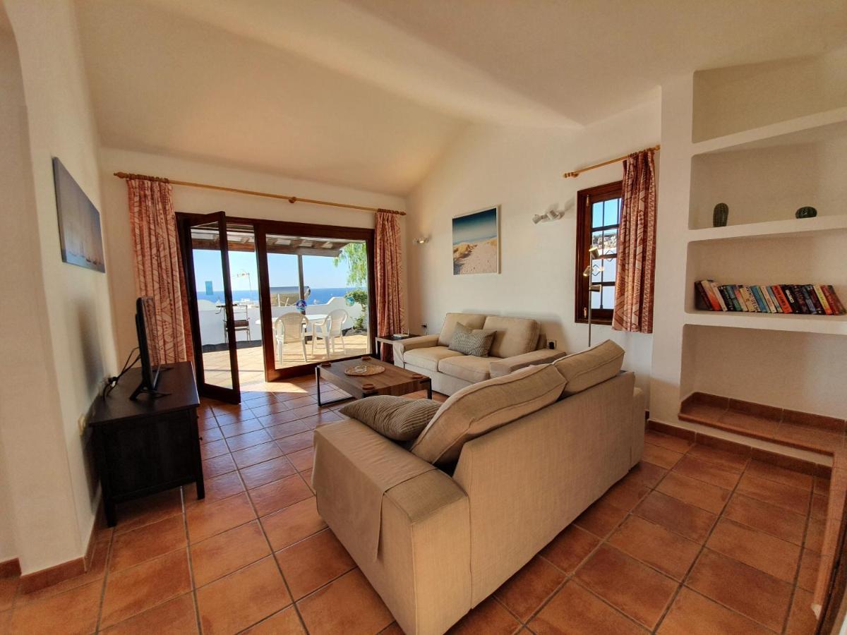 2 Bedroom Villa 'The Bungalow' With Private Heated Pool. Puerto del Carmen  Kültér fotó
