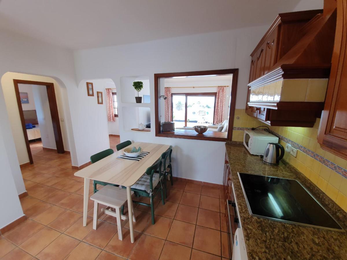2 Bedroom Villa 'The Bungalow' With Private Heated Pool. Puerto del Carmen  Kültér fotó